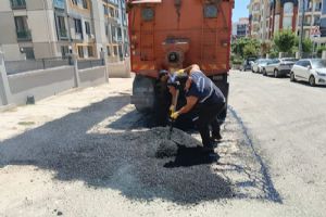Silivri’de yol bakım ve onarım çalışmaları sürüyor Silivri’de yol bakım ve onarım çalışmaları sürüyor