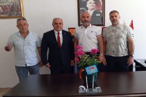 Türk Eğitim-Sen’den Ahmet Demir’e yeni görev yerinde ziyaret Türk Eğitim-Sen’den Ahmet Demir’e yeni görev yerinde ziyaret