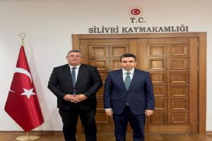 Silivri İYİ Parti İlçe Başkanı Mert Erişken'den Kaymakam Murat Eren'e hayırlı olsun ziyareti Silivri İYİ Parti İlçe Başkanı Mert Erişken'den Kaymakam Murat Eren'e hayırlı olsun ziyareti