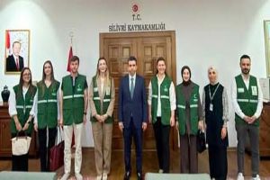 Silivri Yeşilay Şubesi'nden Kaymakam Murat Eren'e hayırlı olsun ziyareti Silivri Yeşilay Şubesi'nden Kaymakam Murat Eren'e hayırlı olsun ziyareti