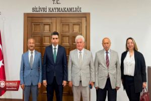 İstanbul Rumeli Üniversitesi'nden Kaymakam Murat Eren'e hayırlı olsun ziyareti İstanbul Rumeli Üniversitesi'nden Kaymakam Murat Eren'e hayırlı olsun ziyareti