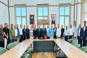 Silivri Sanayici ve İş Adamları Derneği Yönetiminden Kaymakam Murat Eren'e hayırlı olsun ziyareti Silivri Sanayici ve İş Adamları Derneği Yönetiminden Kaymakam Murat Eren'e hayırlı olsun ziyareti