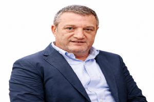 Silivri CHP’li Belediye Meclis Üyesi Cihan Demir: CHP’de kalma olasılığım yok Silivri CHP’li Belediye Meclis Üyesi Cihan Demir: CHP’de kalma olasılığım yok