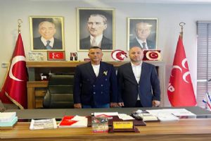 Arkaz ve Demir’den Zaffer Yalçın’a taziye ziyareti Arkaz ve Demir’den Zaffer Yalçın’a taziye ziyareti