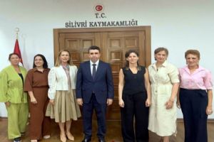 Silivri Evim Atölyem’den Kaymakam Eren’e davet Silivri Evim Atölyem’den Kaymakam Eren’e davet