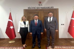 Silivri Odak Koleji’nden Kaymakam Eren’e yeni görev tebriği Silivri Odak Koleji’nden Kaymakam Eren’e yeni görev tebriği