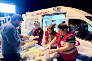 Silivri Kızılay, gemi kazasının 6’ncı gününde de sahada Silivri Kızılay, gemi kazasının 6’ncı gününde de sahada