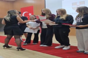 Silivri Mektebim Koleji Kampüsü’nde Cambridge gururu Silivri Mektebim Koleji Kampüsü’nde Cambridge gururu