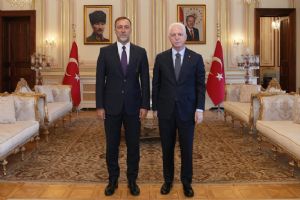 Yılmaz, Silivri Fetih Camii ve Fetih Müzesi Projesini Vali Gül ile görüştü Yılmaz, Silivri Fetih Camii ve Fetih Müzesi Projesini Vali Gül ile görüştü