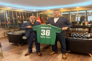 Silivri iş insanlarından Murat Yıldız’dan Sarıkamış Spor’a gönülden destek Silivri iş insanlarından Murat Yıldız’dan Sarıkamış Spor’a gönülden destek