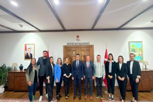 Silivri Bulgaristan Göçmenleri Derneği’nden Kaymakam Eren’e ziyaret Silivri Bulgaristan Göçmenleri Derneği’nden Kaymakam Eren’e ziyaret
