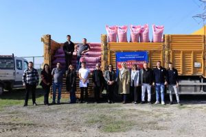 Silivri Büyükkılıçlı ve Gümüşyaka üreticilerine buğday tohumu desteği Silivri Büyükkılıçlı ve Gümüşyaka üreticilerine buğday tohumu desteği