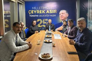 AK Parti Silivri’de mahalle toplantılarını sürdürüyor AK Parti Silivri’de mahalle toplantılarını sürdürüyor