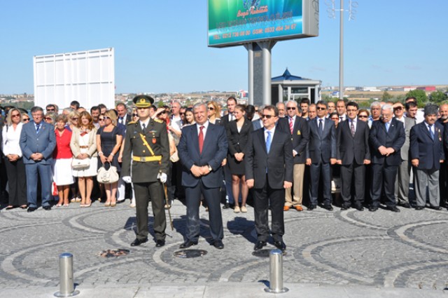 Atatürk: Biz kurduk siz yükselteceksiniz!