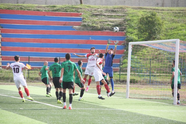 Alibeyspor dibe demir attı: 1-3