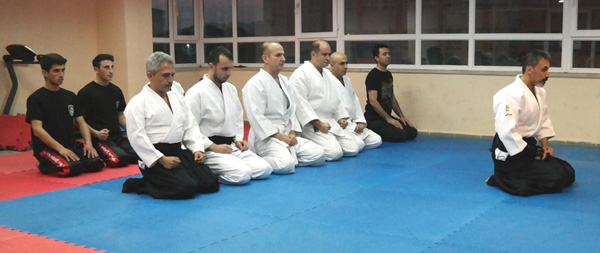 Aikido sevenler seminerde buluştu