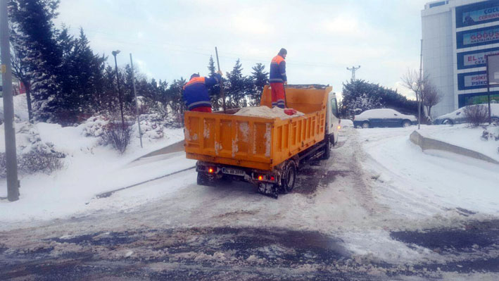 Buzlanmaya karşı çalışmalar aralıksız devam ediyor