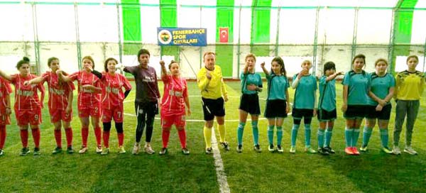 Futbol karşılaşmaları başladı