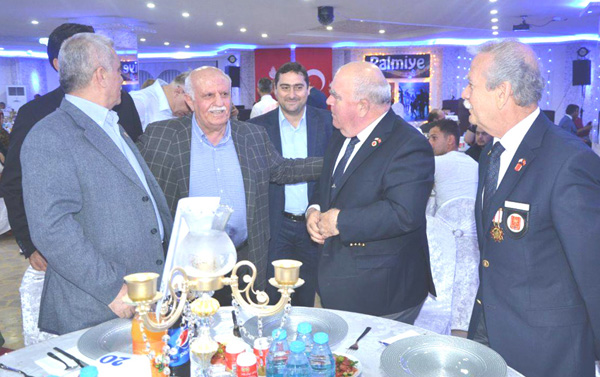 AK Parti’den anlamlı iftar