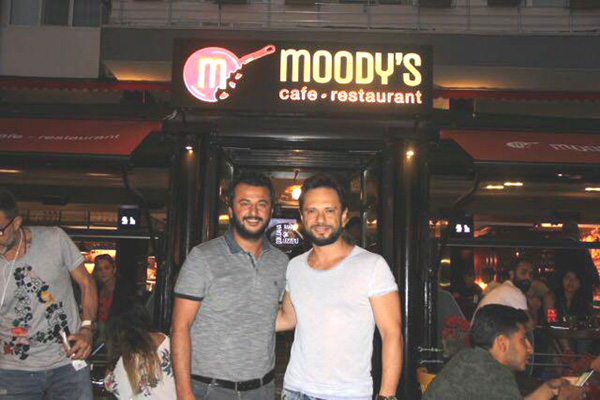 Moodys, Özgün’ü misafir etti