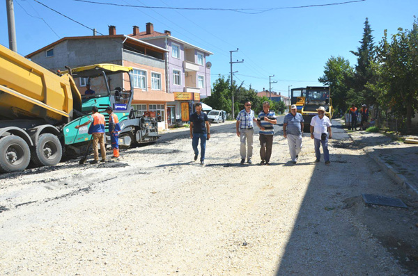 Büyük Kılıçlı’da yollar  asfaltlanıyor