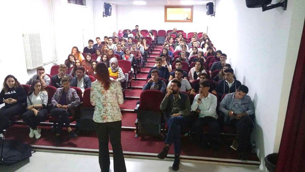 Atatürk Anadolu Lisesi öğrencilerine YKS bilgilendirilmesi