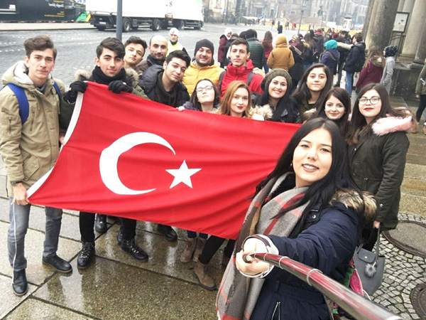 Selimpaşa iMKB öğrencileri Prag’da staja başladı