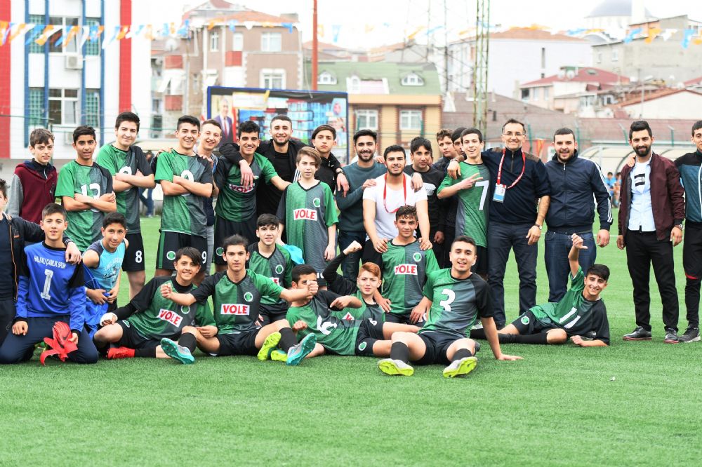 HALKALI ÇAMLIK ALTI U15’LER NAMAĞLUP ŞAMPİYON