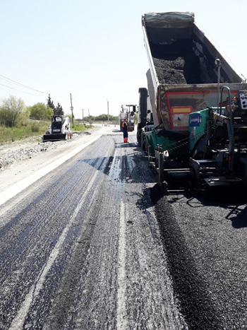 Yol çalışmaları hız kesmiyor