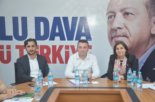 AK Parti’de  Ana Kademe Toplantısı