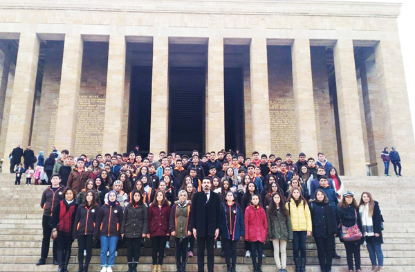 TÜRAM öğrencileri Anıtkabir’i ziyaret etti