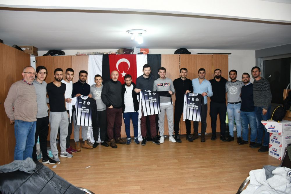 Sultanmuratspor iç ve dış transfere başladı