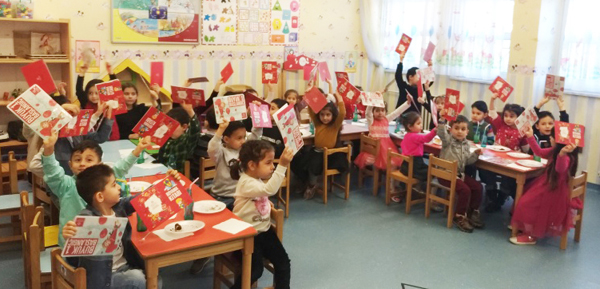 Mektebim’den Değirmenköylü miniklere sürpriz hediyeler