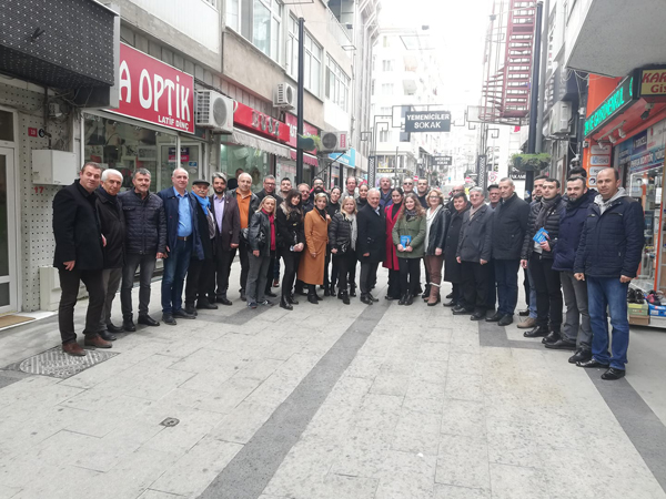 Değirmenci, sabah erken sahadaydı