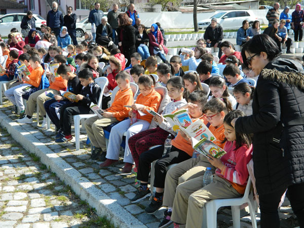 Değirmenköy kitap okuyor