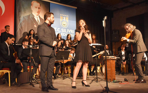 Toki Cumhuriyet Lisesi öğrencileri konser verdi