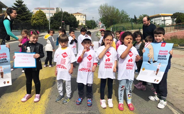 “Öncelik hayatın, öncelik yayanın”