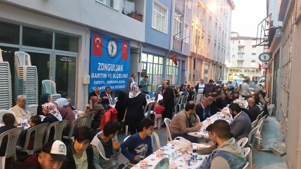 Bartınlılar iftarda buluştu