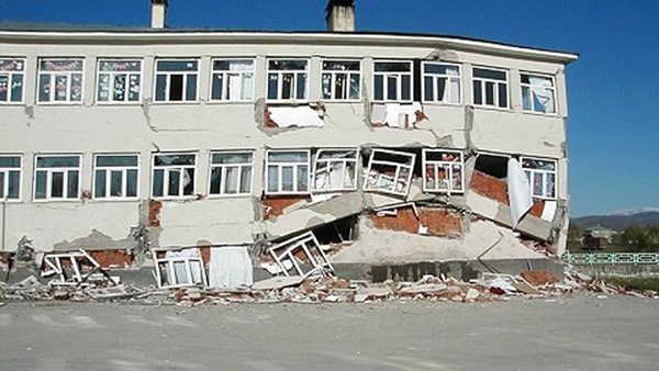 “Okullara derhal Deprem Dayanıklılığı incelemesi yapılmalıdır”