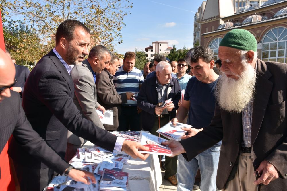 25 bin bayrak dağıtıldı