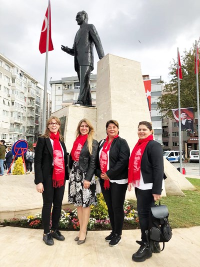 Cumhuriyet Bayramı çelenk törenine katıldılar