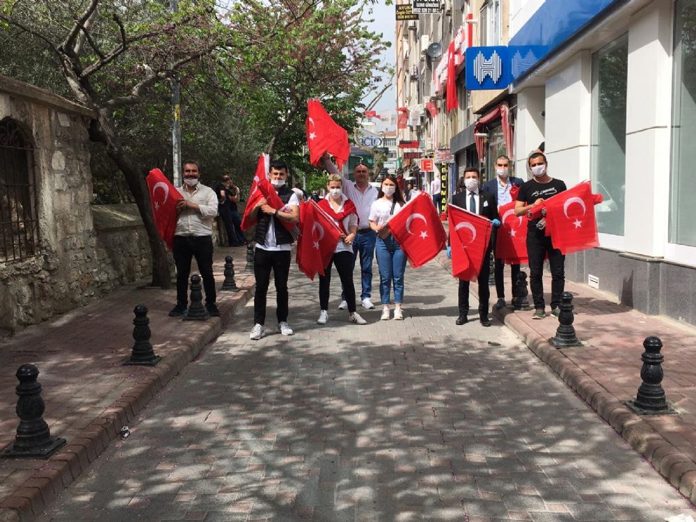 CHP’den bayrak adımı