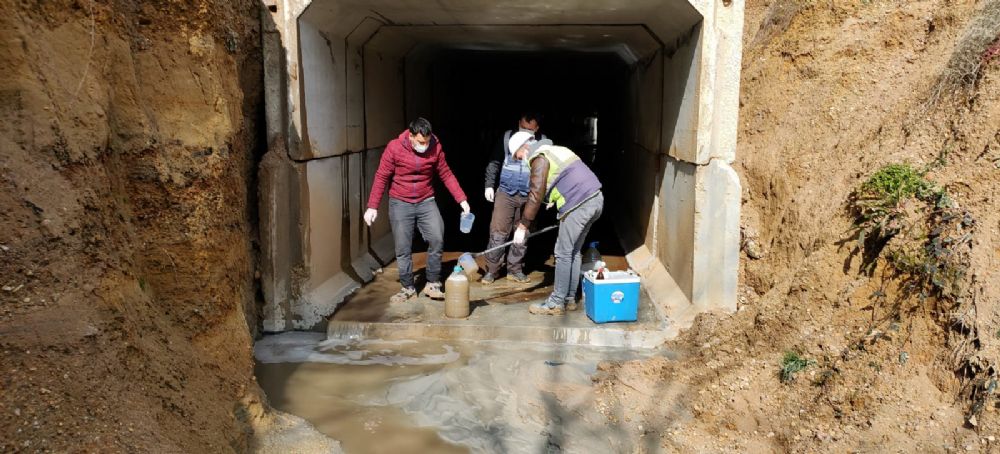 Seymen Katı Atık Merkezi’nin çöp suları Kula’ya akıtılıyor