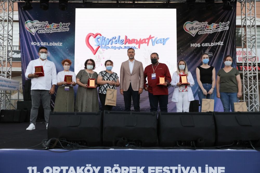 Ortaköy'de en iyi böreği Gülcan Karakoç yaptı