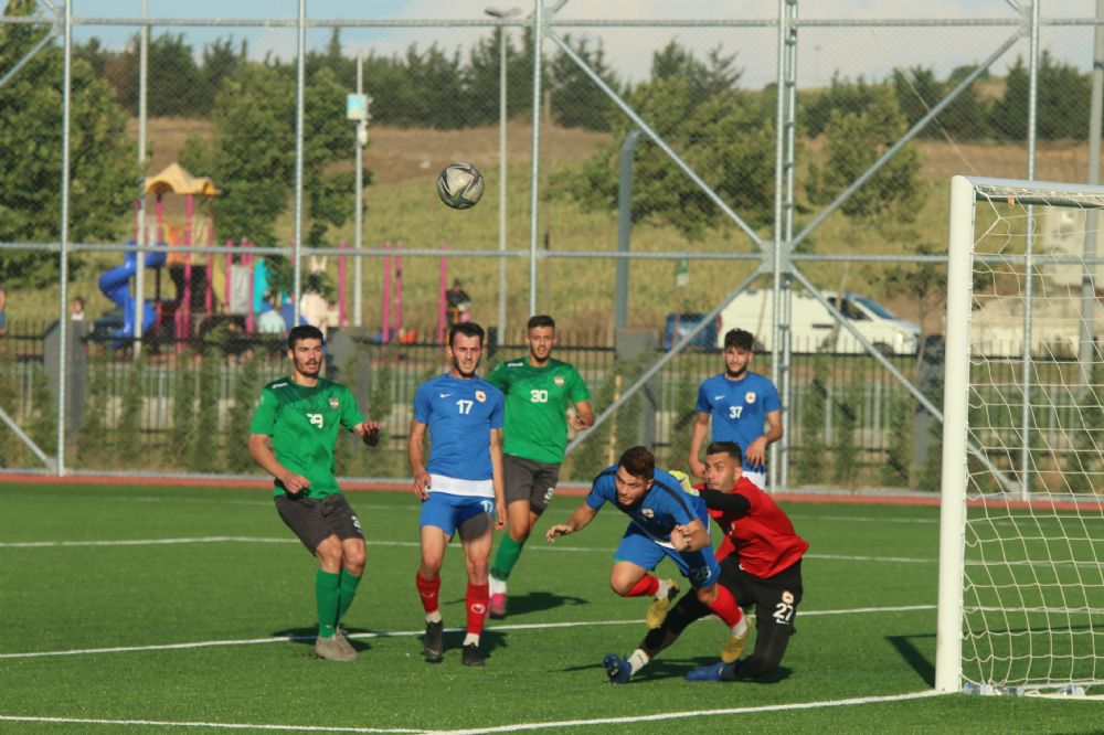 Çatalcaspor ve Tepecik hazırlık maçında