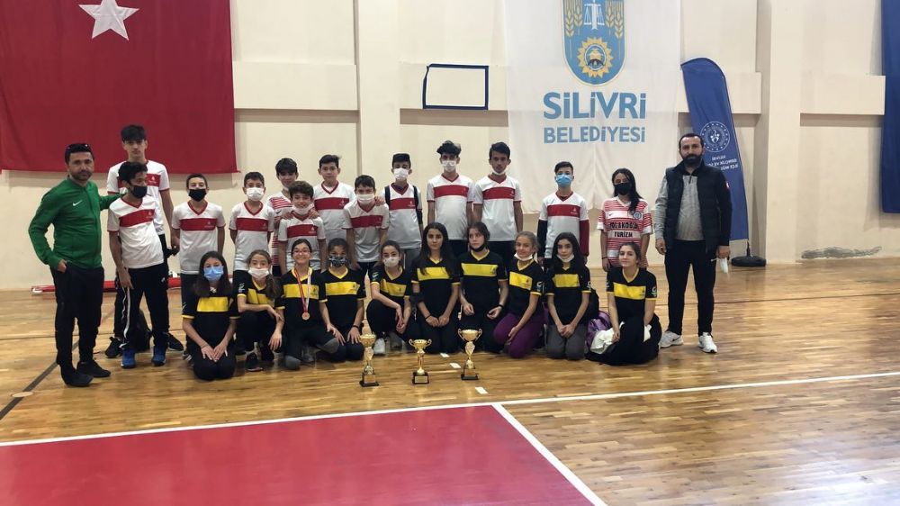 Ertuğrul Gazi öğrencilerinden Atletizm başarısı