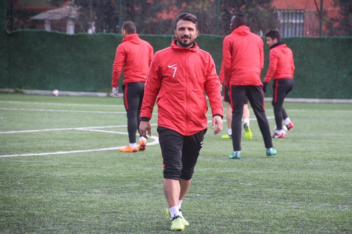 Ramazan Bal Çayırovaspor’dan ayrıldı