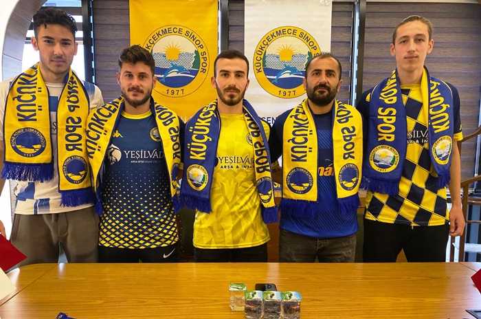 Küçükçekmece Sinopspor transferlerini tanıttı