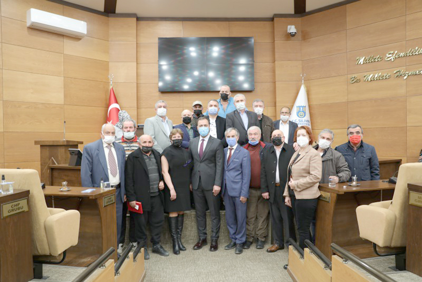 Başkan Yılmaz emekli personelle bir araya gelmeye devam ediyor