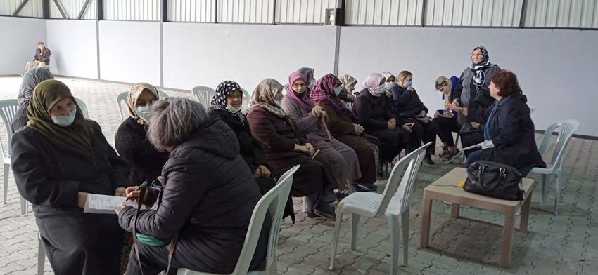 Büyük ve Küçük Sineklili kadınlarla buluştular